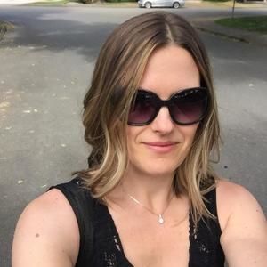 Meet your Posher, Andrea